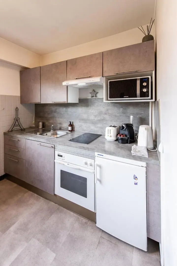 Le 27 - Appartement 3*** Cosy A Lyon Parking Γαλλία